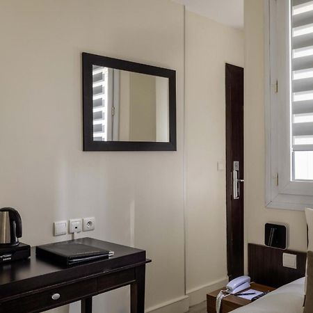 Hotel Elysees Bassano Paris Ngoại thất bức ảnh